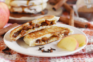 Korean Cinnamon Apple Pancakes (Hotteok)